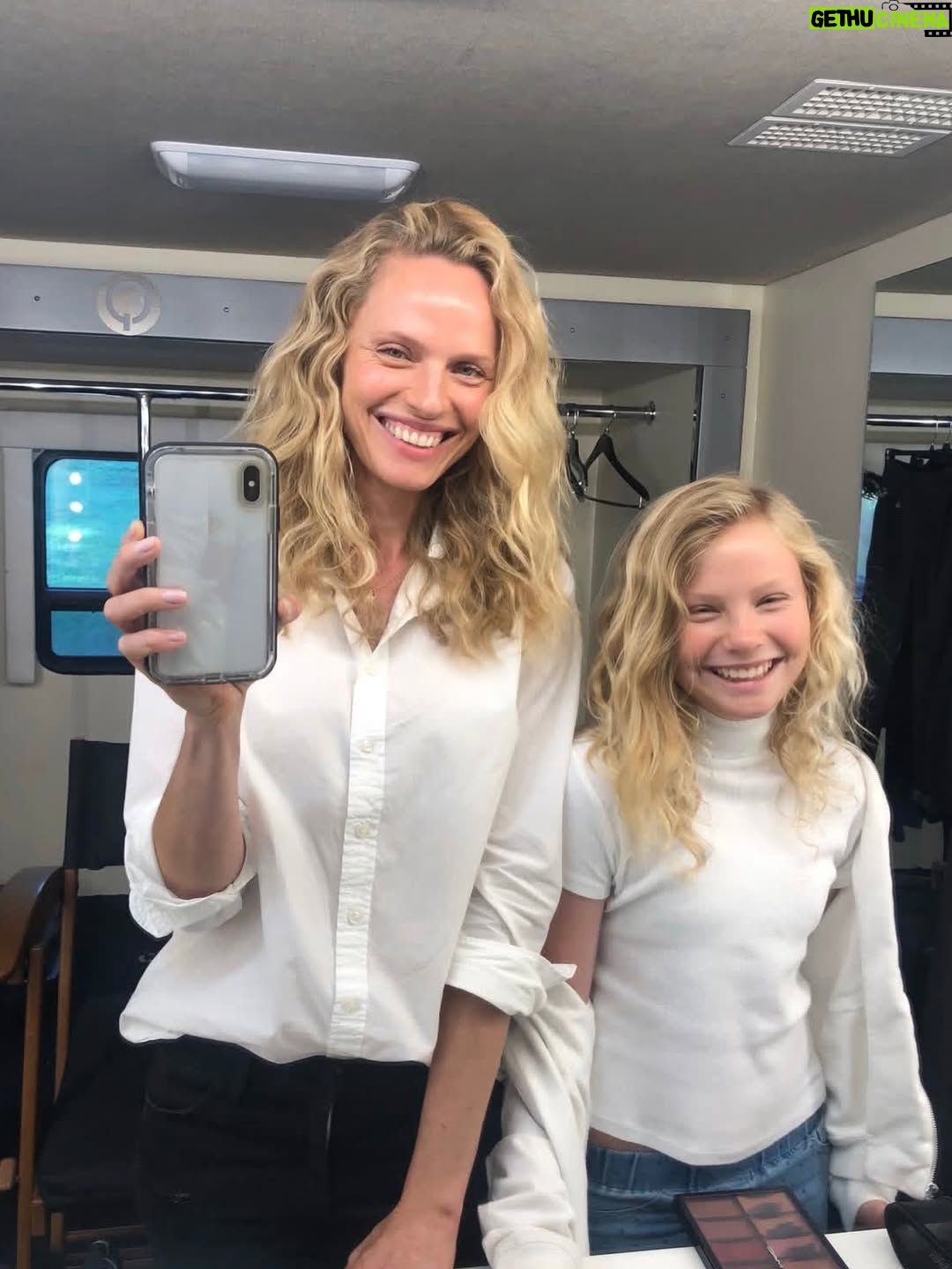 Rachel Roberts - 3.2K Likes - I blinked and you grew up! 
Happy 18th Birthday Ava! 
💫❤️💫❤️💫❤️💫❤️💫
I’m beyond grateful for the magical journey that is being your mama. Thank you for all the hugs and all the laughs and for getting to watch you grow into the woman you are becoming. I love you beyond words. 
I hope this trip around the sun is the best one yet! #aquariusseason♒️ @avaniccol