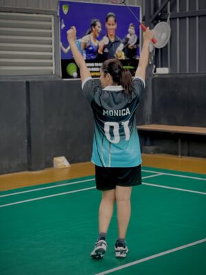 Radhika Preeti Instagram - Feeling back at school playing tournaments with my JERSEY ON!!!!! 🏸❤️

#radhikapreethi #radhi #rp #badminton #insta #instafit #instasport