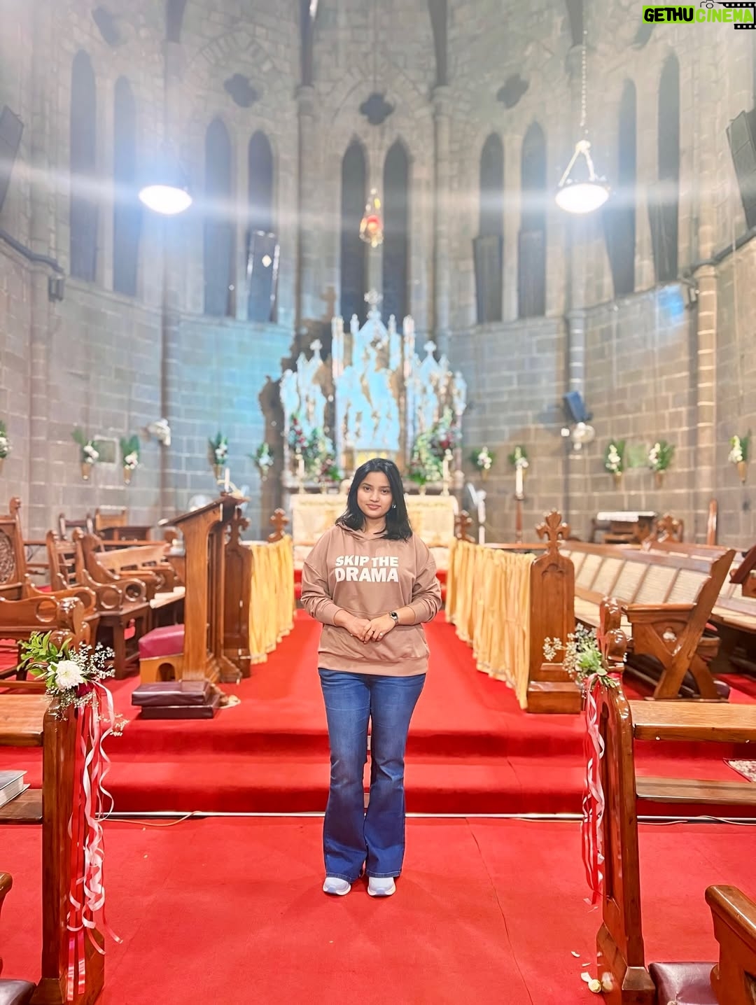 Rajeshwari Kharat - 13.8K Likes - Sending warm Christmas wishes to You & Yours,
Wish you a Merry Christmas and a Happy New Year 🎅 💝✨

#merrychristmas #happynewyear #love #rajeshwarikharat