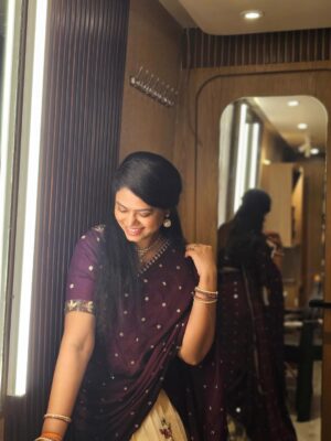 Ramya Behara Instagram - The struggle @sahithichaganti and I went through just to find decent lighting deserves an award 🤣

Outfit by @kowshiki_couture 💃🏻