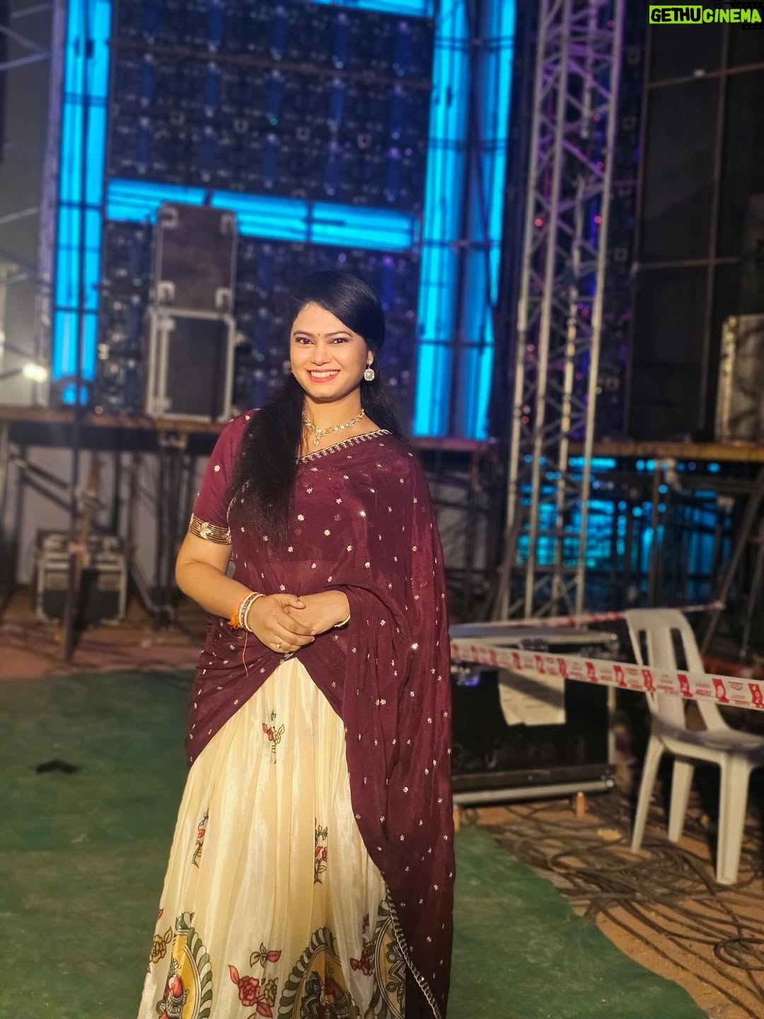 Ramya Behara - 39.8K Likes - The struggle @sahithichaganti and I went through just to find decent lighting deserves an award 🤣

Outfit by @kowshiki_couture 💃🏻