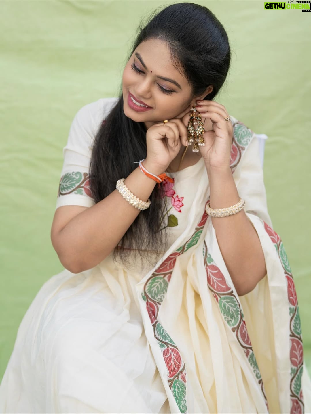 Ramya Behara - 37.6K Likes - Don’t let anyone dim the glow you carry❤️✨

Outfit by @vastra_suka 
Captured by @yes_myclicks