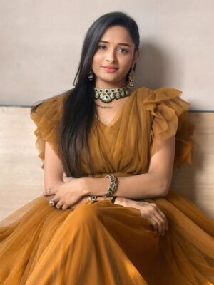 Ramya Joo Instagram - 💛✨💚