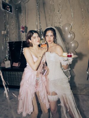 Rasri Balenciaga Instagram - Afternoon tea party ในฝันของสาวหวาน💖🫖🍸