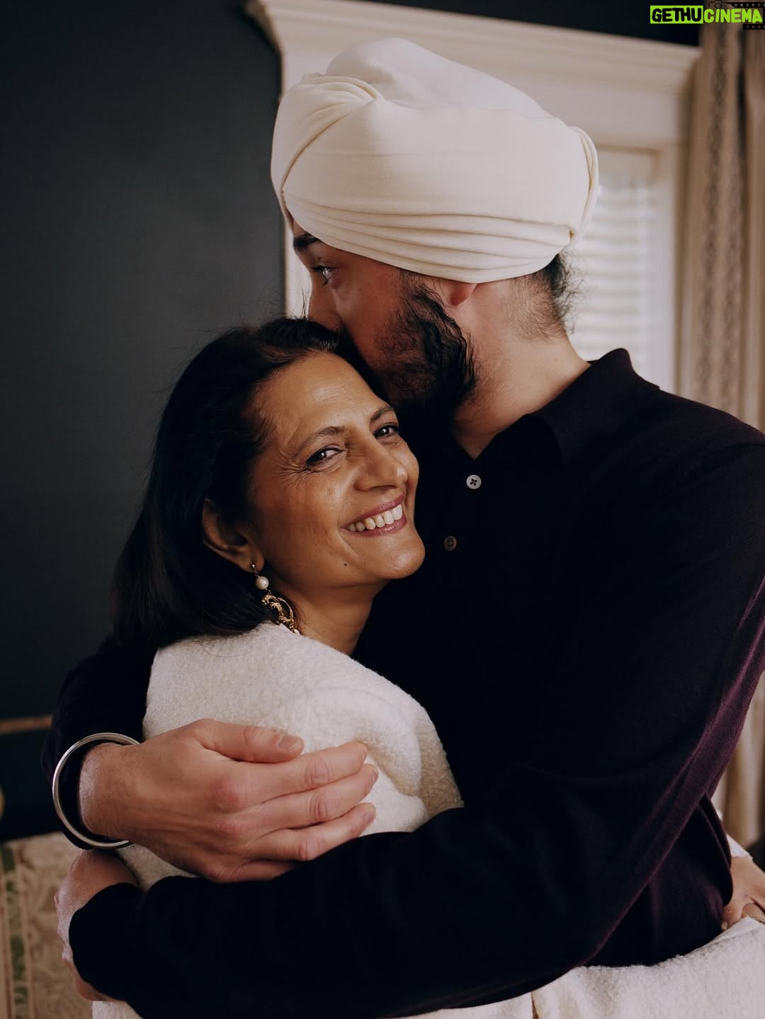 Raveena Aurora - 76.5K Likes - My most beautiful mother has passed on to the spirit side 💔🕊️

Mommy,
I don’t know. I just don’t know. I will never fully recover from this, I don’t think. Even with all the healing and support in the world, I will miss you and long for your hugs till the day I die. What a gift it was to be one of your caretakers during these heartbreaking and traumatic, but deeply spiritual, six months. What a gift to complete that circle as a daughter and give you an ounce of the care that I will spend lifetimes trying to repay to you. What a gift to wake up at 3:30 a.m. and pray with you every morning in the ICU room during the ambrosial hour these past two weeks- hoping to help your soul depart peacefully. What a gift that you taught me about spirit, about God, about the beauty of nature, about the eternal nature of all things, and how the soul never dies. So that I knew I could find you over and over and over again- in every flower, drop of water, and every particle in the sky. I cry and cry today, but I know one day I will be able to fully understand that all I have to do is close my eyes and be present, and you’ll be right there; just in a different form. Mama, your love, your spirit, your beauty- it was all so pure, and it purified me.

Death is a funny thing. No one can prepare you for unimaginable tragedy and loss like this, but I think the one thing death can do is lift the thin veil between the spirit world and the material world. And I felt it so deeply when I got to say goodbye to you. Somehow your soul helped make the most traumatic situation beautiful and graceful too. All the miracle messages you managed to write days before your death- of how God was holding your hand, how you got to have all the people you love around you singing prayers for an hour until you took your last breath, and how you guided us to all lie on the pavement at 3 a.m. on the way home from the hospital and look for you in the constellations. Born on a full moon, passed on a new moon full of stars. I know this will never be easy, but somehow you will make it poetic.

I love you till the day I die,
Raveeni