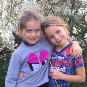 Rebecca Romijn Instagram - These two are 17 today, how did that happen? Happy birthday Dolly and Charlie! 🤍