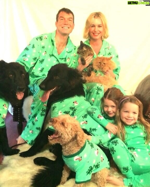 Rebecca Romijn - 10.6K Likes - A few of our favorite moments from holidays past and present 🎄 Hope you had a merry Christmas!