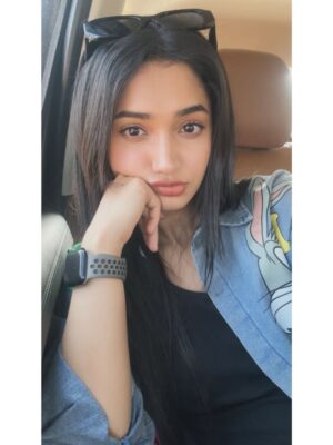 Reeshma Nanaiah Instagram - Sumsumne was just listening to this song 🤪😉
