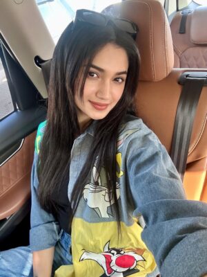 Reeshma Nanaiah Instagram - Sumsumne was just listening to this song 🤪😉