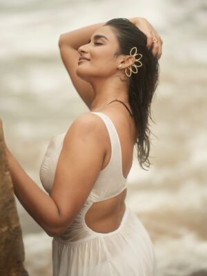 Reshma Muralidharan Instagram - The calm I prayed for 🤍✨

Shot & Edited by @prasami_photography