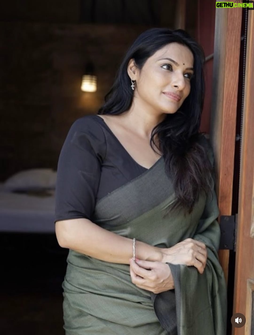 Rethika Srinivas - 5.2K Likes - Sometimes simplicity is the most graceful thing !!