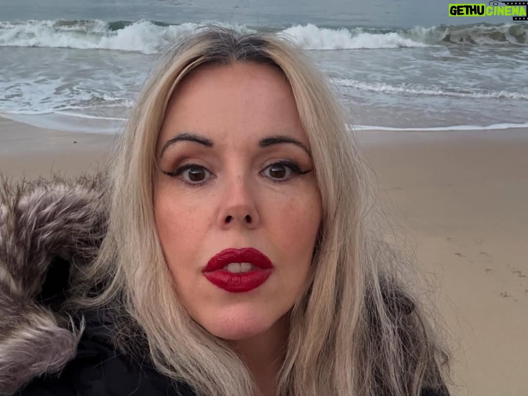 Roisin Conaty - 34.5K Likes - A ‘Man Down’ Christmas meet up. Mike brought his dog Pamela who finally kissed me after 5 hours of being solidly wooed with roast chicken.