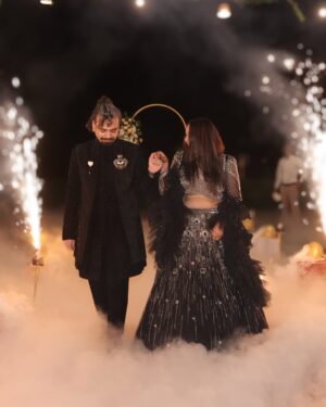 Roopal Tyagi Instagram - I feel like I’m walking on clouds ☁️ held by love.. wrapped in magic ✨
#forever #roonom