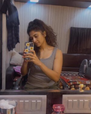 Roshni Prakash Instagram - I had the chance to play a small role in #MARK , and I’m beyond grateful for the opportunity. It has been a journey that opened doors to new connections, provided immense learning, and taught me the strength of patience.
Thank you, @kichchasudeepa sir, for showing me what it takes to be a star and the importance of being consistent with your effort. My dreams have only gotten bigger after meeting you. And yes, thank you for the best slow cooked biryani!
@sathyajyothifilms , I am indebted to you for the hospitality and care you showed during and after the shoot. It’s an honor to have been associated with you.
@vijay_kartikeyaa , thank you for giving me this opportunity, sir. It was wonderful to see you in your element.
To the beautiful people I associated with on this project: I absolutely love the energy each one of you has shared with me, and I will hold these innumerable memories close to my heart.
@archanakottige (FB to my BV), I love you 🤍
@gopalkrishnadeshpande @prathapnaarayan @sathya_actor @abishek_joseph @shettymayur24 the squad I never knew I needed, but now I can’t imagine the shoot without you all. Best boys ever!
@naveenchandra212 I didn’t get a picture with you, but I won’t forget our conversations. Here’s to cinema! 🤍
@vikranth_santhosh the “running star” on set 😅. It was lovely working with you.
@krishnapriya_822 here’s to our endless gossip and fish steak. Ne oru nalla penn kutty 🤍
@silva_stunt master One year and we have had two releases together. Manifesting a fight sequence where you teach me how to fight! 🥷
#MARK releases today. As a team, we have made this with resilience and a shared passion. Please do watch it and let me know what you think! ✨
