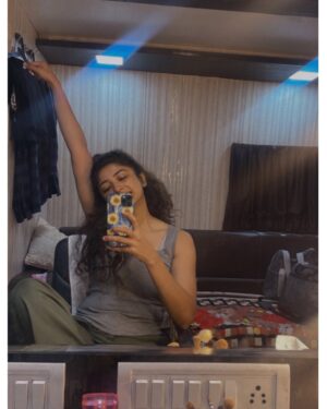 Roshni Prakash Instagram - I had the chance to play a small role in #MARK , and I’m beyond grateful for the opportunity. It has been a journey that opened doors to new connections, provided immense learning, and taught me the strength of patience.

Thank you, @kichchasudeepa sir, for showing me what it takes to be a star and the importance of being consistent with your effort. My dreams have only gotten bigger after meeting you. And yes, thank you for the best slow cooked biryani!

@sathyajyothifilms , I am indebted to you for the hospitality and care you showed during and after the shoot. It’s an honor to have been associated with you.

@vijay_kartikeyaa , thank you for giving me this opportunity, sir. It was wonderful to see you in your element.

To the beautiful people I associated with on this project: I absolutely love the energy each one of you has shared with me, and I will hold these innumerable memories close to my heart.

@archanakottige (FB to my BV), I love you 🤍

@gopalkrishnadeshpande @prathapnaarayan @sathya_actor @abishek_joseph @shettymayur24 the squad I never knew I needed, but now I can’t imagine the shoot without you all. Best boys ever!

@naveenchandra212 I didn’t get a picture with you, but I won’t forget our conversations. Here’s to cinema! 🤍

@vikranth_santhosh the “running star” on set 😅. It was lovely working with you.

@krishnapriya_822 here’s to our endless gossip and fish steak. Ne oru nalla penn kutty 🤍

@silva_stunt master One year and we have had two releases together. Manifesting a fight sequence where you teach me how to fight! 🥷

#MARK releases today. As a team, we have made this with resilience and a shared passion. Please do watch it and let me know what you think! ✨