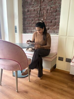 Rucha Hasabnis Instagram - Neutral tones & Sunday vibes 🫶🏻✨
