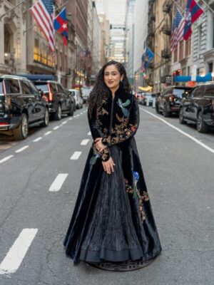 Ruchikaa Kapoor Instagram - “Aaj kuch nahi hoon ji, par kal ho jaon ga”… 

these dialogues from ‘Amar Singh Chamkila’ best encapsulate the journey of the film. 
The road to the Emmy’s may look exciting and glamorous… but it was born out of sheer grit and faith… with the belief that only honest, authentic stories can truly change the world. 
That passion need’nt  check boxes and stories that are born from the heart, can move countries & cross boundaries.

It’s been an absolute honour and privilege to partner with one of the finest storytellers of our times @imtiazaliofficial and the incredible producers @mochou05 @sarkarshibasish ! 

@diljitdosanjh didn’t just play chamkila, he became HIM!  Rare to see an artiste surrender like this. And what a joy it was to watch @parineetichopra ‘s nuanced performance ! 
Legends @arrahman sir and @irshadkamilofficial sir’s  music & lyrics were the soul of the film. 

@monika__shergill ‘s unflinching belief in the power of stories - gave wings to chamkila and helped it take flight. 

Grateful for all the love the film continues to receive. 
It is really the only fuel we need to keep going ❤️🙏🏻

✨ 🙏🏻✨ 

Thank you to this incredible team, that helped me show up in this beautiful Indian finery on a world stage 

Outfit - @rohitbalofficial 
Earrings - @kakunfinejewellery 
Styled by - @manishamelwani 
Assisted by - @_shhreeyyaa

#amarsinghchamkila #emmyawards #emmy2025 @netflix_in @iemmys #thegirlwithcurls #newyork