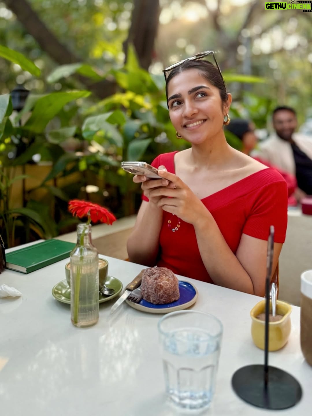 Rukmini Vasanth - 0.9 Million Likes - December did it’s thing💫