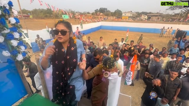 Saayoni Ghosh - 28.7K Likes - Jhargram #Binpur 
You beauty ❤️