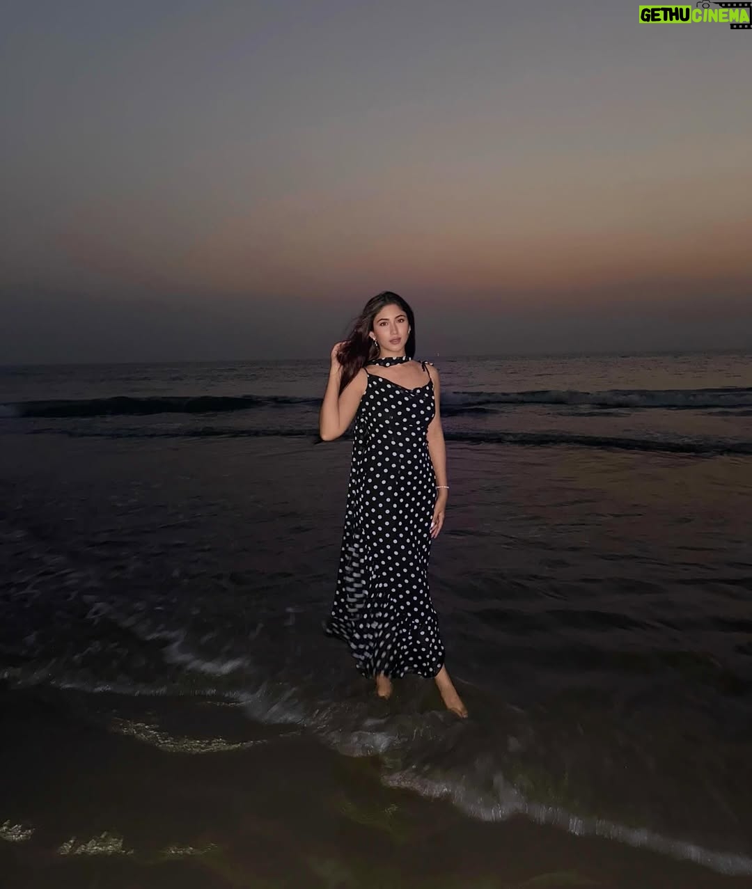 Safa Kabir - 45.7K Likes - A sunset made of fire and ocean blues.
Exactly where I’m meant to be.
