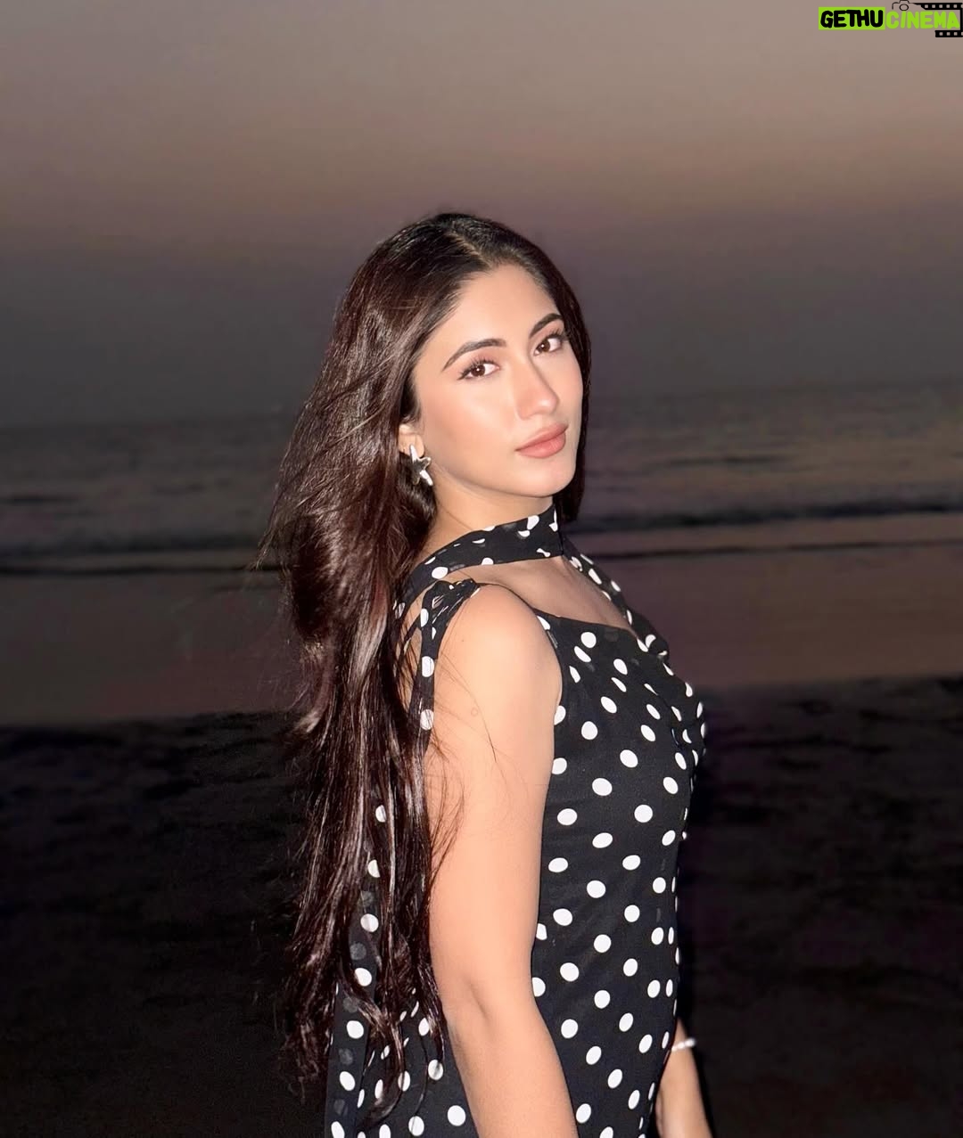 Safa Kabir - 45.7K Likes - A sunset made of fire and ocean blues.
Exactly where I’m meant to be.