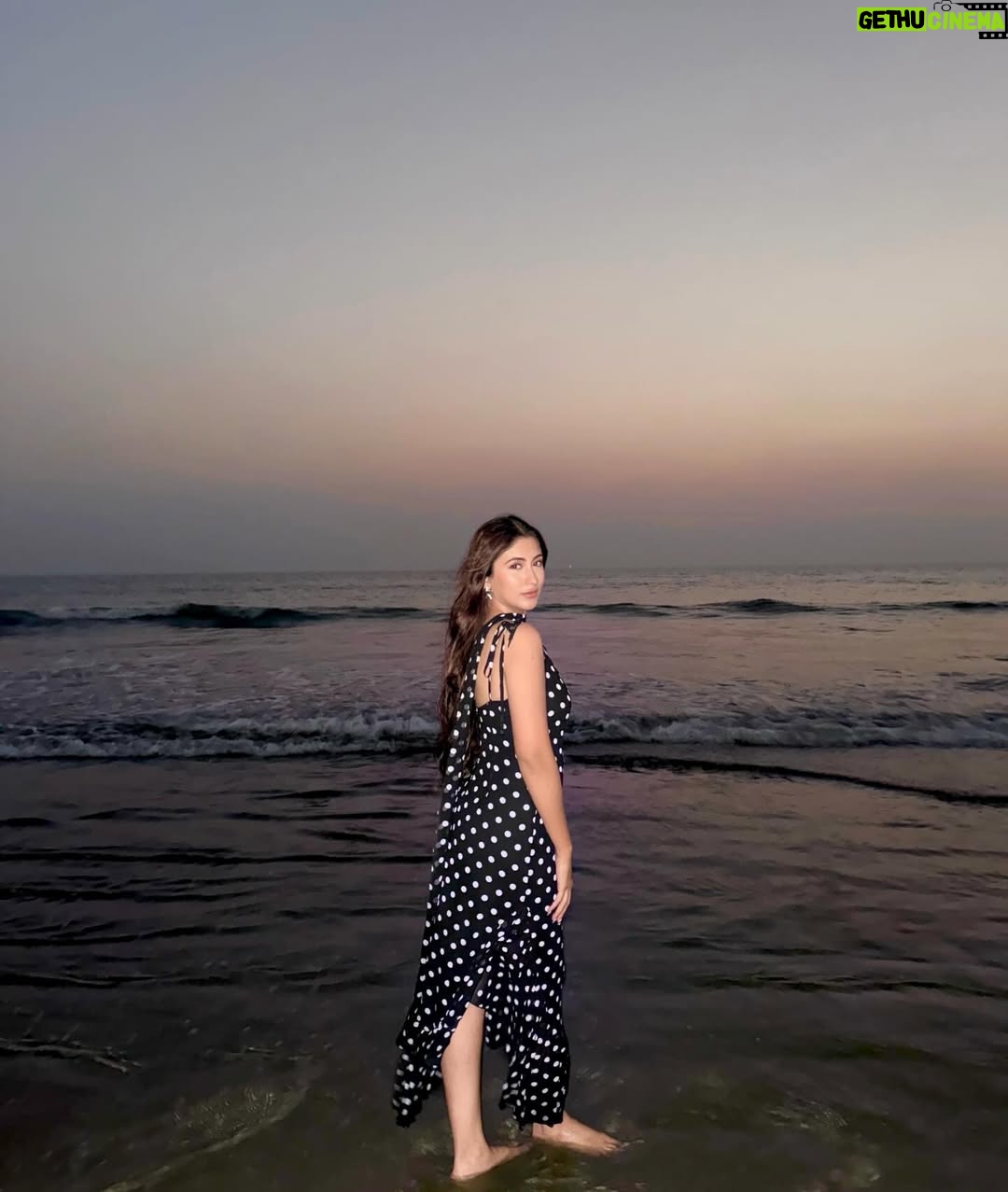 Safa Kabir - 45.7K Likes - A sunset made of fire and ocean blues.
Exactly where I’m meant to be.