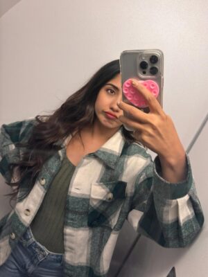 Safa Kabir Instagram - Dumping all my 2025’s mirror shots ☺️
#2025 #mirrorselfie #fun #memories