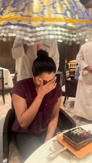 Sai Dhanshika Instagram - Video credits @vasukibhaskar 😎
Thanks Ruku 
Finally you made me cut the cake @actorvishalofficial 🤨