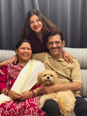 Sambhavna Seth Instagram - Kya Aap Sab Kal Ke Vlog Ke Liye Taiyaar Ho💃
