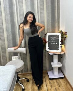 Actress Samiksha Jaiswal HD Photos and Wallpapers January 2026