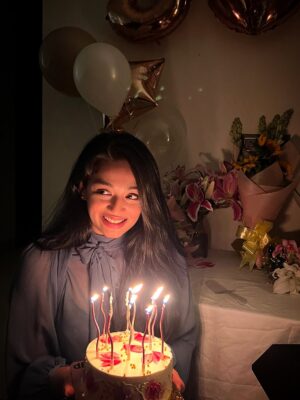 Samiksha Jaiswal Instagram - Heart full of warmth, space filled with flowers — Thank you for all the love.” 🤍 ✨