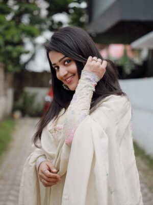 Samskruthy Shenoy Instagram - Thank you for this beautiful costume @swaasa_fashion @swaasa_rentals ❤️

PC - @pixelpoet_alan
