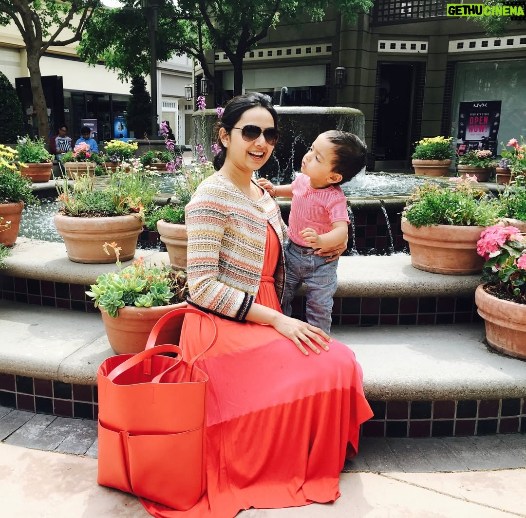 Samvrutha Sunil - 191K Likes - My 2016 - a year when my world revolved around Agastya and I tasted motherhood for the first time! ♥️🧿