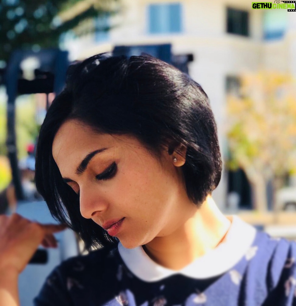 Samvrutha Sunil - 101.8K Likes - I feel the urge to do it again! Short hair?? 🤔