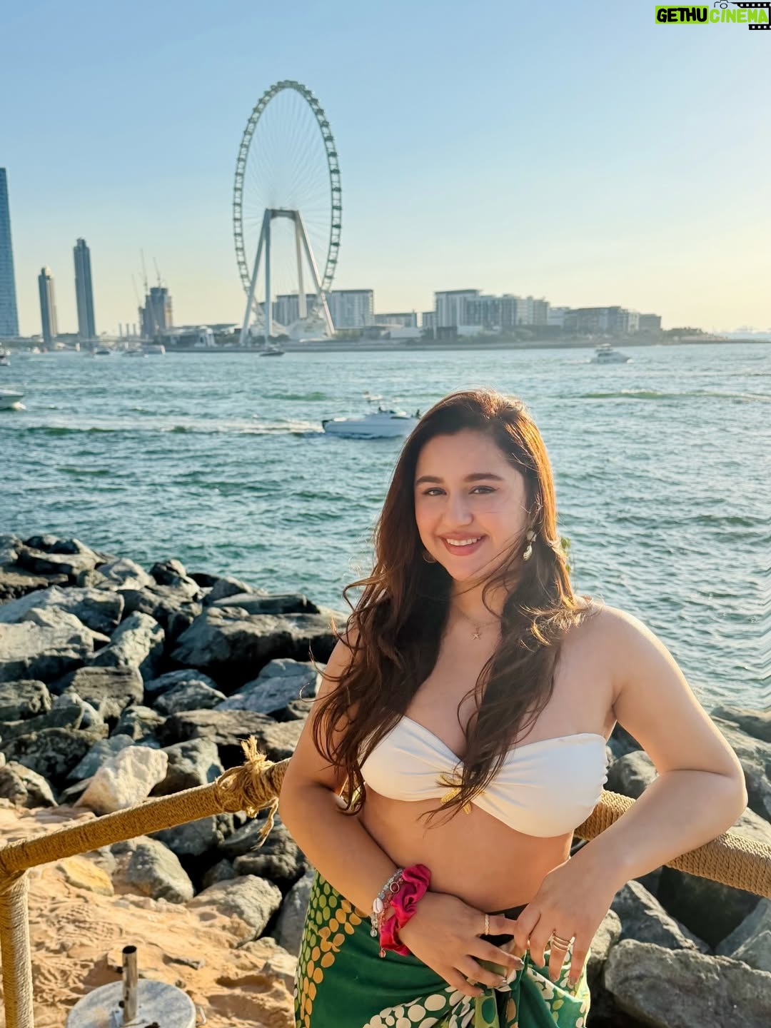 Sanaya Pithawalla - 36.2K Likes - Habibi , welcome to Dubai 🇦🇪 
Always so good to be back here . A place that was once home to me ♥️