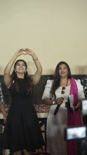 Sanjana Anand Instagram - Modalane Maatu video song from Hayagrriva is out Now! Have you all watched it Yet?!❤️
Thankyou chamarajanagara for all the Love🫶🧿
.
.
Only on @aanandaaudio
.
.
VC : @luckycinematographyofficial