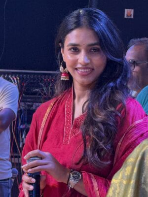Sapthami Gowda Instagram - Hospete-Hampi- Kushtagi 🙏🏻❤️

Thank you ❤️🧿
Yelo Mahadeva haad kelskondra ??🥰
