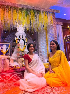 Sayani Gupta Instagram - Saraswati Bidyeboti 🌼
The one day we wait for all year. 

Thank you Tani di, Dada and the entire family for bringing us together each year for Ma. 
#31years