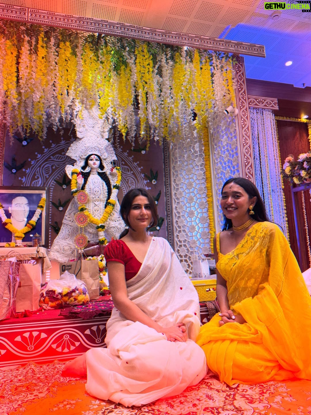 Sayani Gupta - 38.5K Likes - Saraswati Bidyeboti 🌼
The one day we wait for all year. 

Thank you Tani di, Dada and the entire family for bringing us together each year for Ma. 
#31years