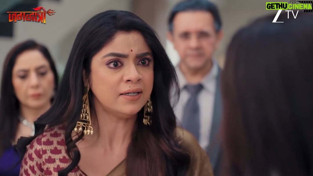 Sayantani Ghosh - 37.8K Likes - Poore parivaar ke saamne Tapasya kar rahi hai Maya se ladhaayi, kya iss kaaran aayegi rishton mein daraar?

Dekhiye #Jagadhatri har roz, raat 10 baje, sirf #ZeeTV par. 

@yeshaharsora 
@sayantanighosh0609 
@iamayushrivastava 
@imrankhan_1411 

#Maya #Rudra #Tapasya #JagadhatriEpisodic #AapkaApnaZeeTV