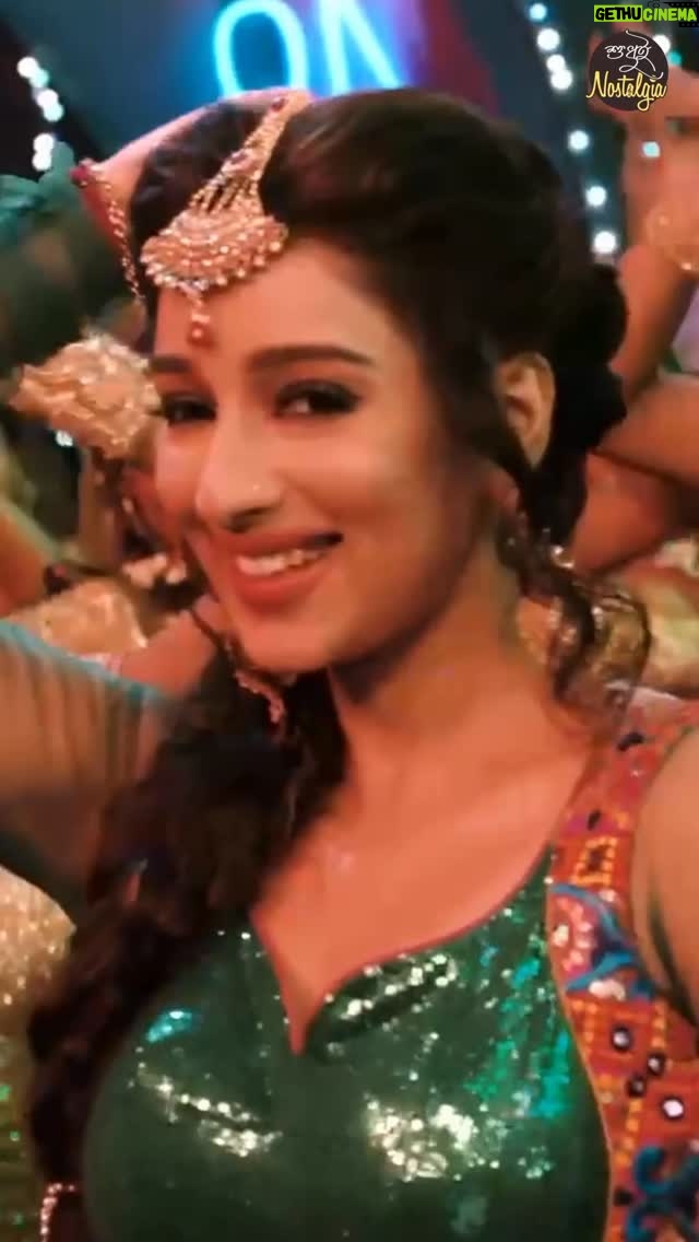 Sayantika Banerjee - 9.9K Likes - তোকে দেখে গাইছে রে মন Remix Qawali..❤️

#SangeetBangla #SudhuNostalgia