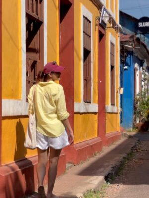 Sayli Patil Instagram - Linen · Light · Easy 🍋🤍
Shirt: H&M (2022)
Shorts: Local street store (2020)
Flip flops & cap: Zara
Bag: local street store.