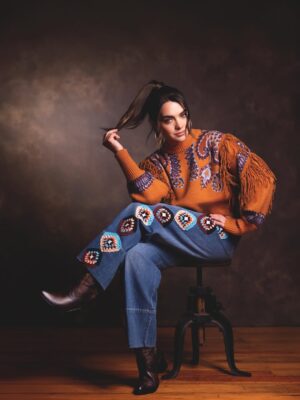 Scarlet Gruber Instagram - Empezando el año promocionando dos proyectos que me llenan el alma. Domenica Montero y El Mocha Orejas ♥️ 

📸: @esquedachris 
Styling:
@farmrio
@ivethlagosg
@anasoberon