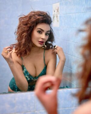 Seerat Kapoor Instagram - A look that carries ocean secrets to shore, wrapped in starfish details and soft sheer flow! 🌊🧜🏻‍♀️

Styled by @officialanahita 
Wearing: @twirl_around_world x @_anushkapuri_ 
Photographed by: @pranav.foto