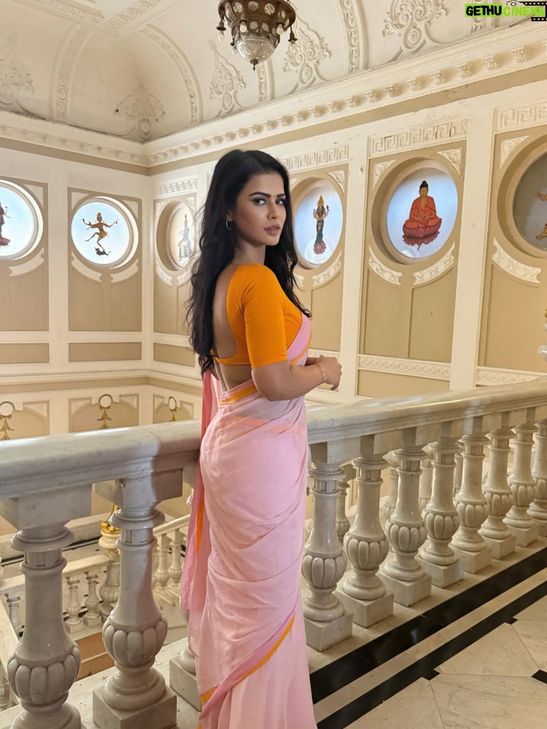 Sharmiela Mandre - 129K Likes - Guess the film ? 🍿