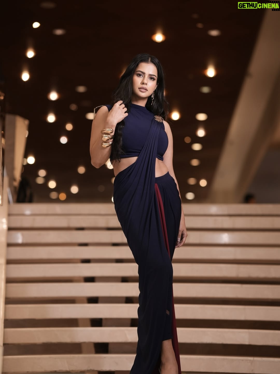 Sharmiela Mandre - 163K Likes - At the press meet of our latest film @thedevilfilm releasing in a theatre near you on December 11 
.
.
.
Outfit : @shantanunikhil 
MUA: @makeupbydeepaknair 
Styled: @hautecouturebyzo 
Shot by : @18mmclicks