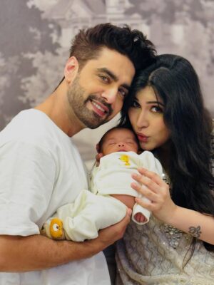 Sheena Bajaj Instagram - Merry Christmas everyone 🎄🎅❤️🤗
#rohaarusheena ❤️