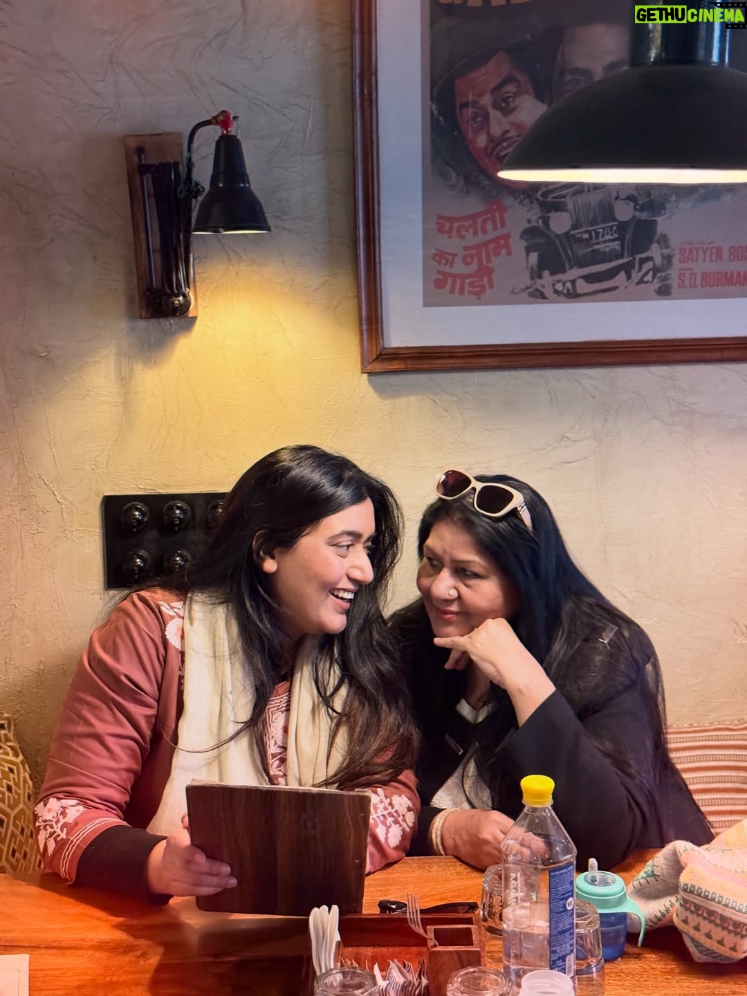 Shireen Mirza - 7.9K Likes - Weekend wrap 🤍🥰

1. Jaipur winters, warm hearts & us 🤍✨
2. Every father’s dream — my world on my shoulders ☀️
3. Tiny giggles, long drives & mumma’s lap 🚗💛
4. From “no kids” to handling three like a pro — life upgrade unlocked 😄👏
5. Little munchkins, big love 🧸💞
6. Future driver loading… 🚘😎
7. Breakfast tastes better with Nani around ☕🍳
8. Mumma’s love hits different 💕
9. Beti & mumma — pure magic ✨👩‍👧
10. When Hamza gets all the treats (as he should) 😋🍪
11. Spoiling starts early… and we’re guilty already 😌
12. More treats, more smiles — repeat 🔁💛
13. Mumma’s chai time = peaceful vibes ☕🌿
14. Morning feast, full hearts 🍽️✨
15. The real treat Hamza got — endless love 🧿🤍
16. Best MIL — blessings in human form 
17. Attending family function is always special - Nyla’s first birthday
18. All khalas in the house
19. Us just us

#fyp #family #newparents #babyboy #love