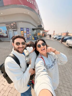 Shireen Mirza Instagram - Nani’s house loading.. 🏡🧺🚙 💨 

#enroute #nanighar #jaipur #winter #break
