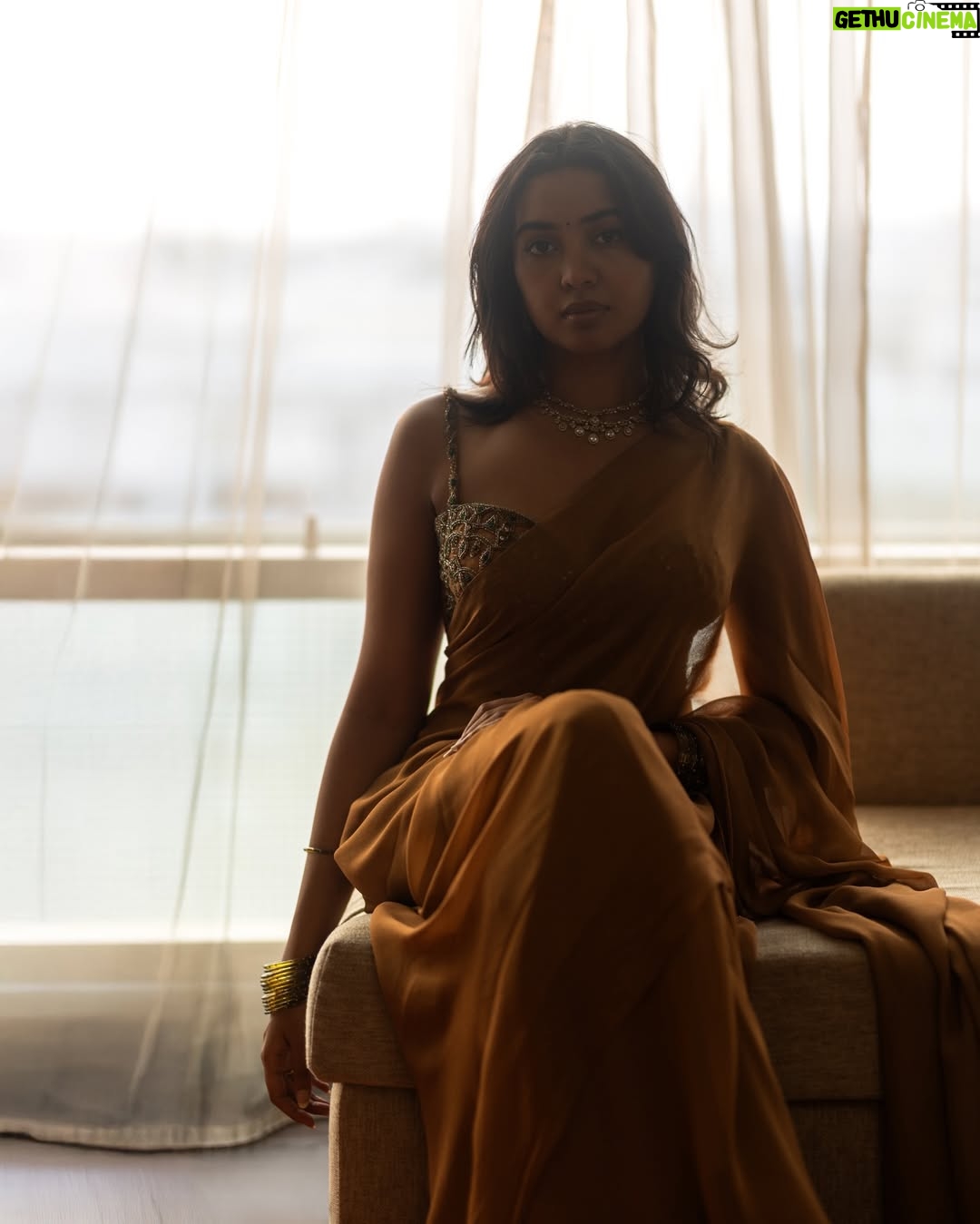 Shivathmika Rajashekar - 51.5K Likes - Nandri ✨

Styled by @shefalideora_ 
Captured by @chinthuu_kliicks
Wearing @ritikaguptaofficial
Jewellery @adorebypriyanka